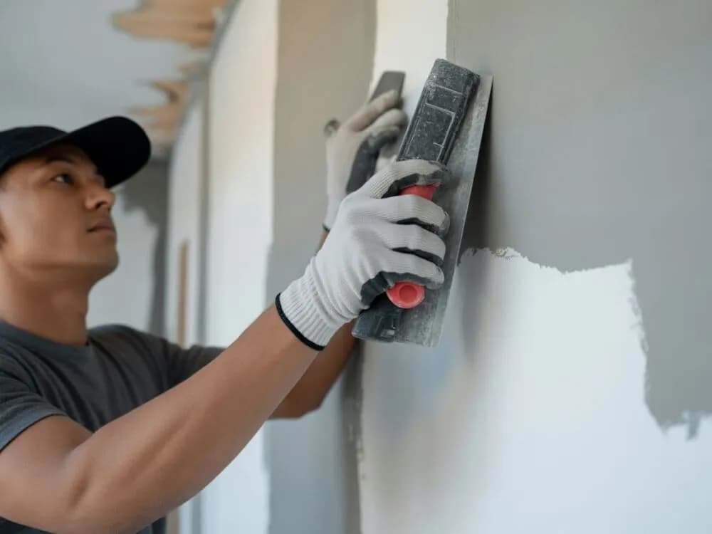 Gips do wody czy woda do gipsu - uniknij błędów w mieszaniu Gips do wody czy woda do gipsu - uniknij błędów w mieszaniu