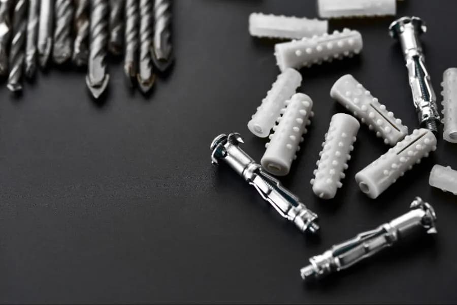 Kotwy do betonu M20 - jakie wybrać, aby uniknąć problemów? Kotwy do betonu M20 - jakie wybrać, aby uniknąć problemów?